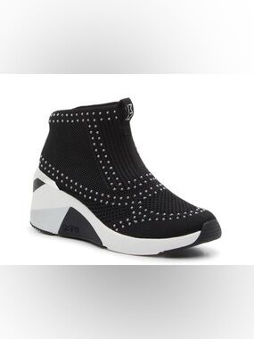 Skechers Hands Free Slip-Ins: A Wedge Sneaker Bootie 8